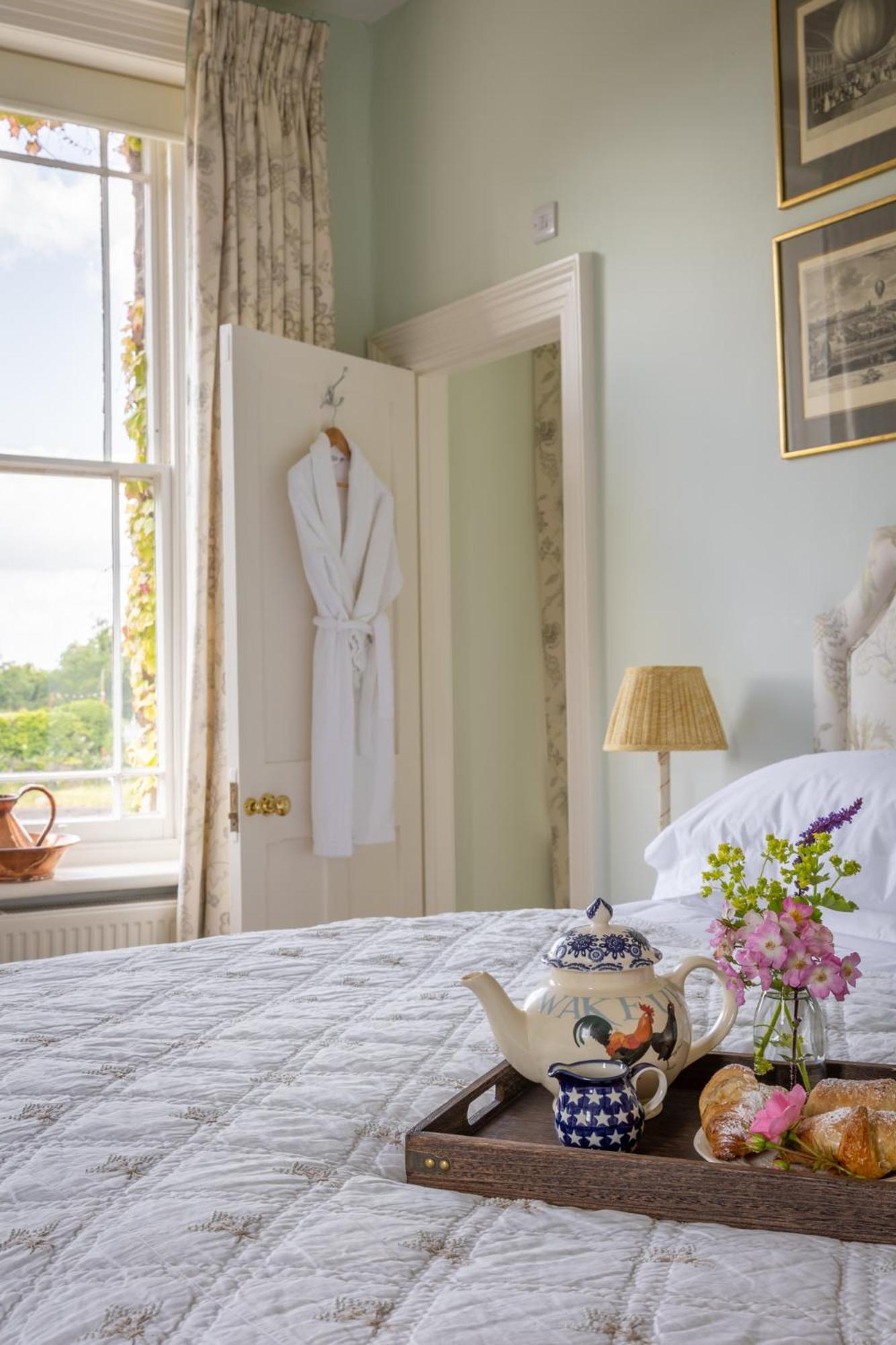 Overtown Manor Bed And Breakfast Swindon Eksteriør bilde