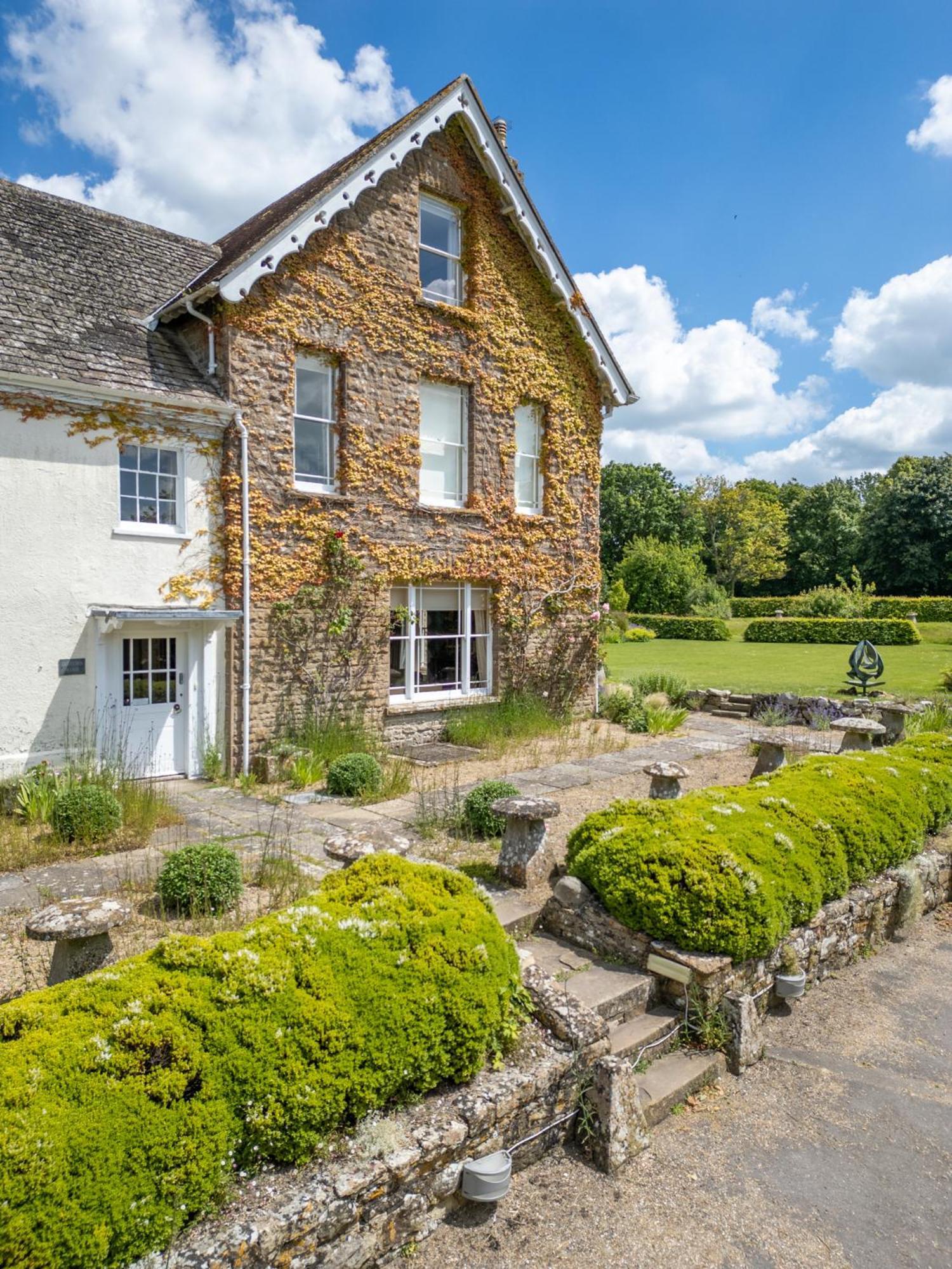 Overtown Manor Bed And Breakfast Swindon Eksteriør bilde